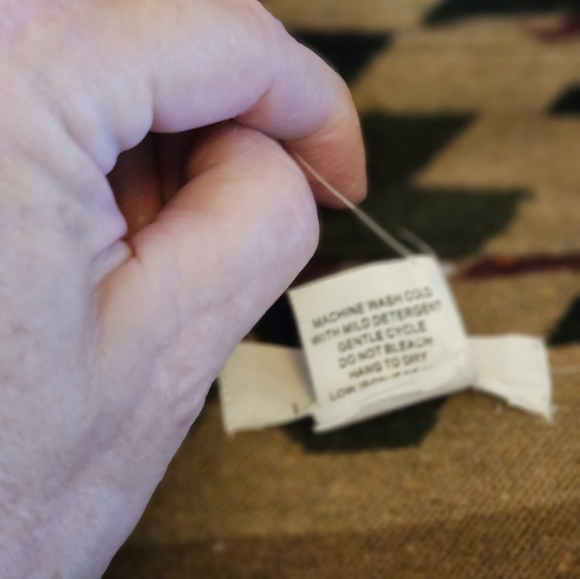 Stylish Patterned Aztec Jacket - Picture 12 of 12